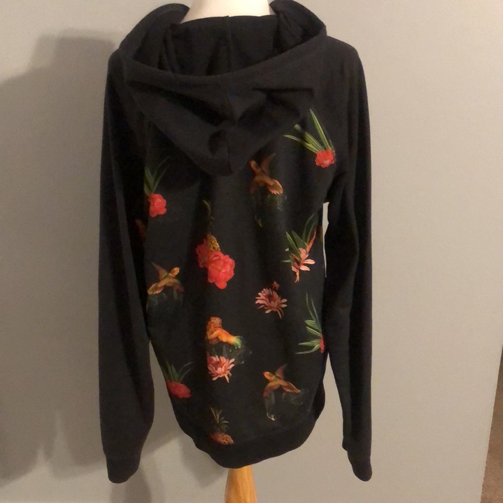 On The Byas Men’s Pull Over Hoodie - Picture 2 of 3